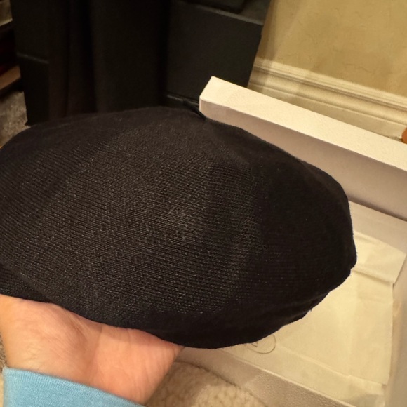 Dior Beret hat like new - Picture 8 of 8